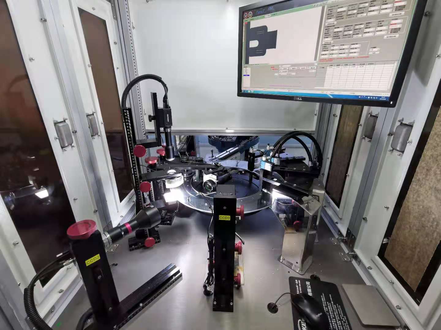  精密設（shè）備